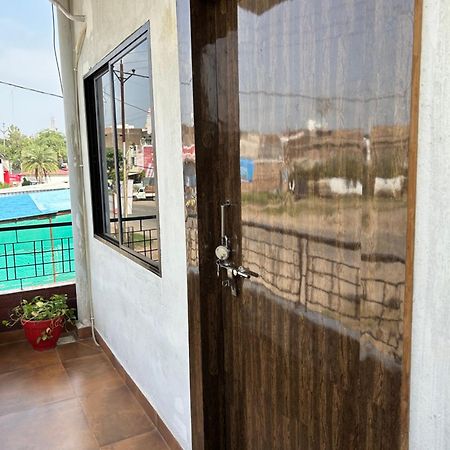 Hotel Shri Kunj Ujjain Extérieur photo